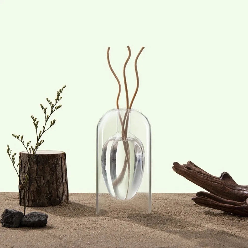 vase verre transparent moderne bouteille diffuseur parfum aromathérapie décoration salon minimaliste