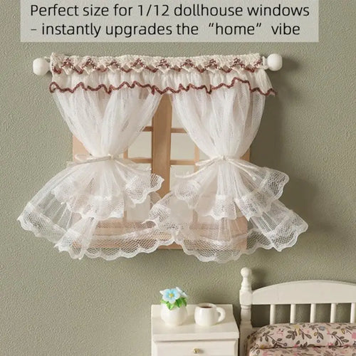 rideaux miniature maison poupée blanc crème dentelle rustique tissu texturé semi transparent fronces vintage