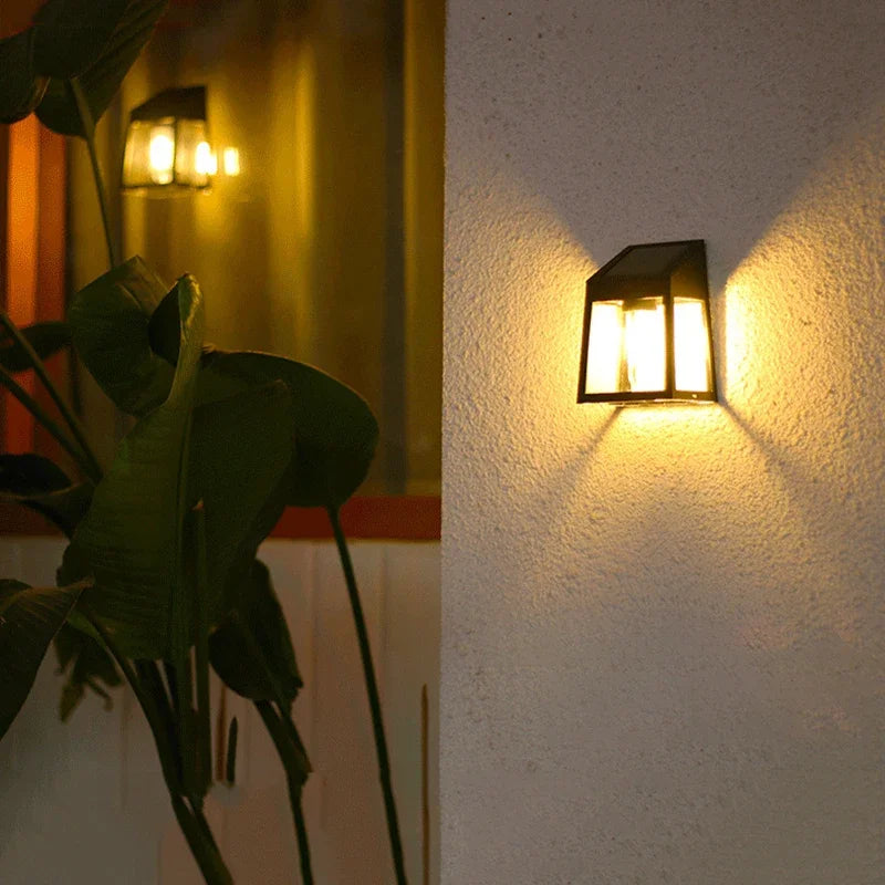 lampe solaire murale noire transparente moderne ampoule led panneau solaire boitier