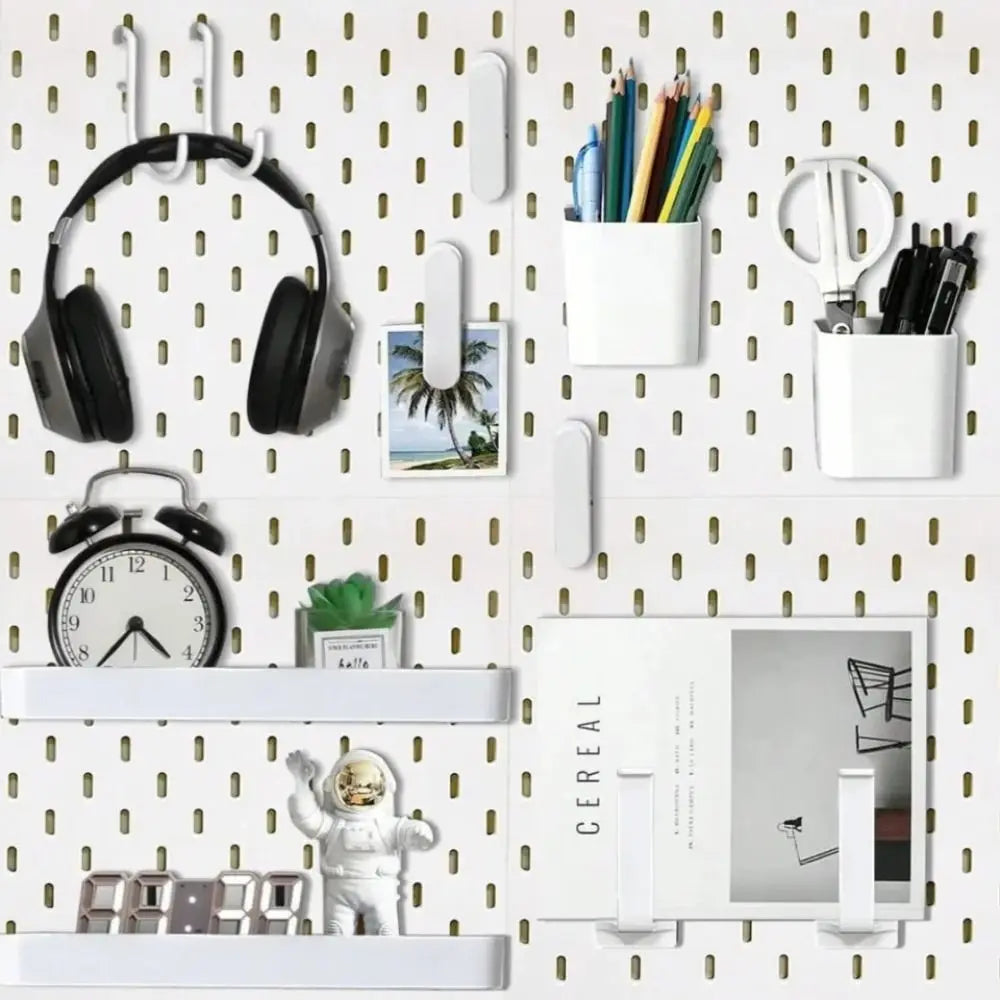 panneau rangement blanc moderne perforé clips étagères porte clés crayons photos bouteilles savon serviettes