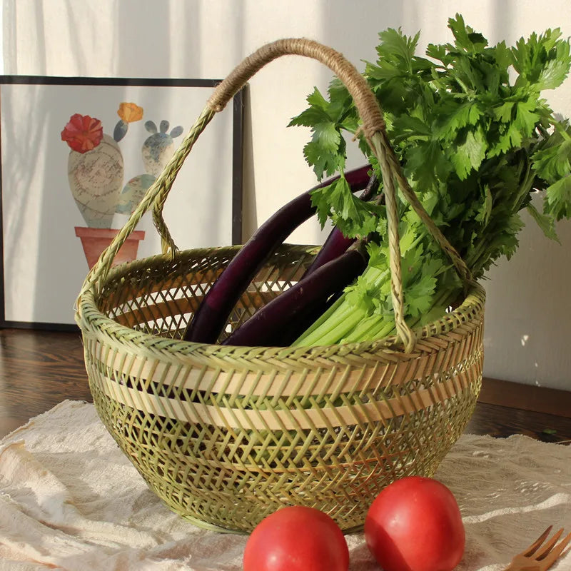 panier rangement vert clair tissé motifs géométriques rustique poignées tressées fruits légumes traditionnel