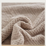 couverture massage texture douce beige blanc rose gris moderne