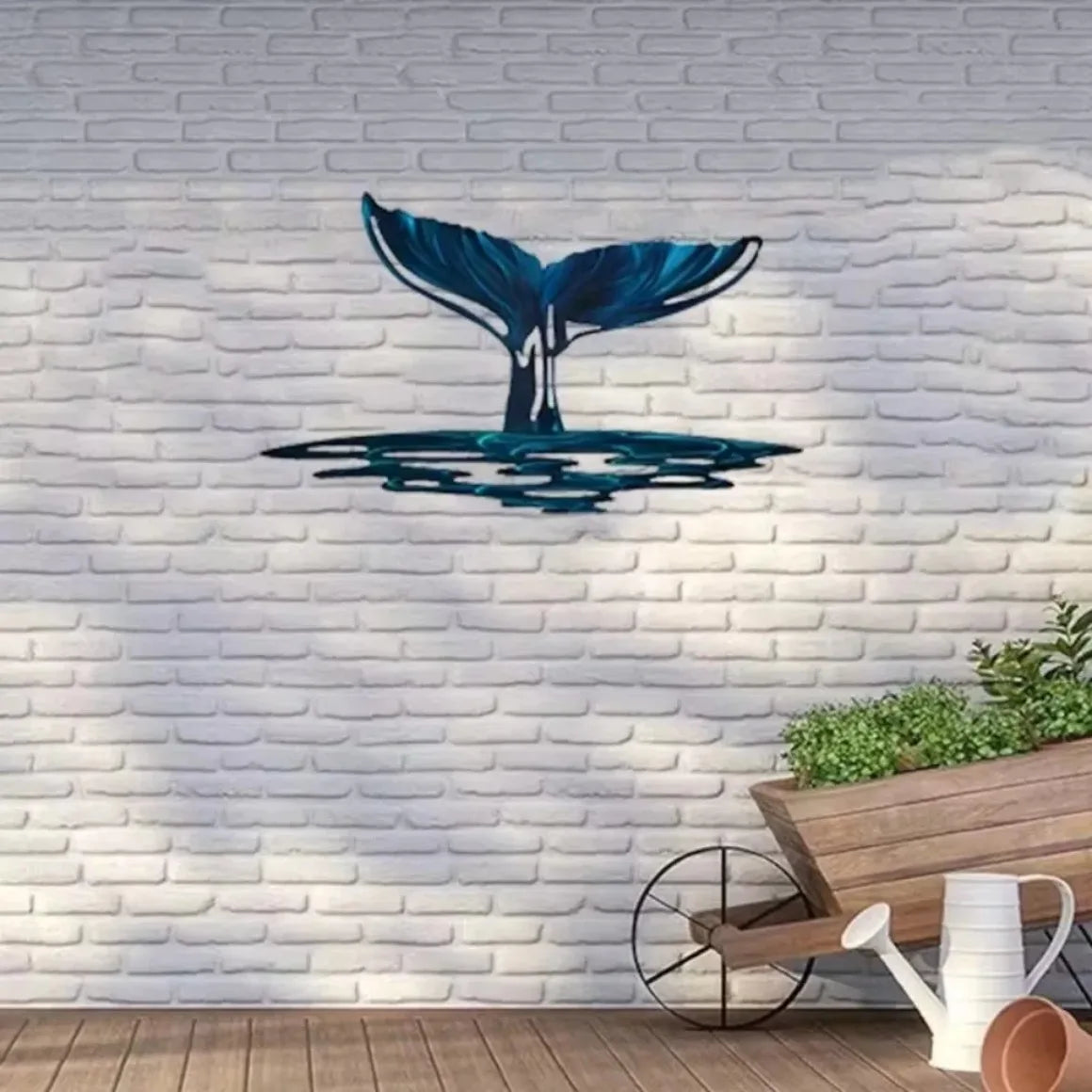 sculpture murale moderne queue baleine bleu noir effet ondulé métal décoration intérieure unique abstraite