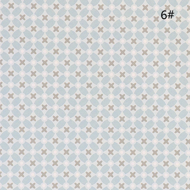 décoration intérieure papier peint floral moderne bleu rose gris blanc
