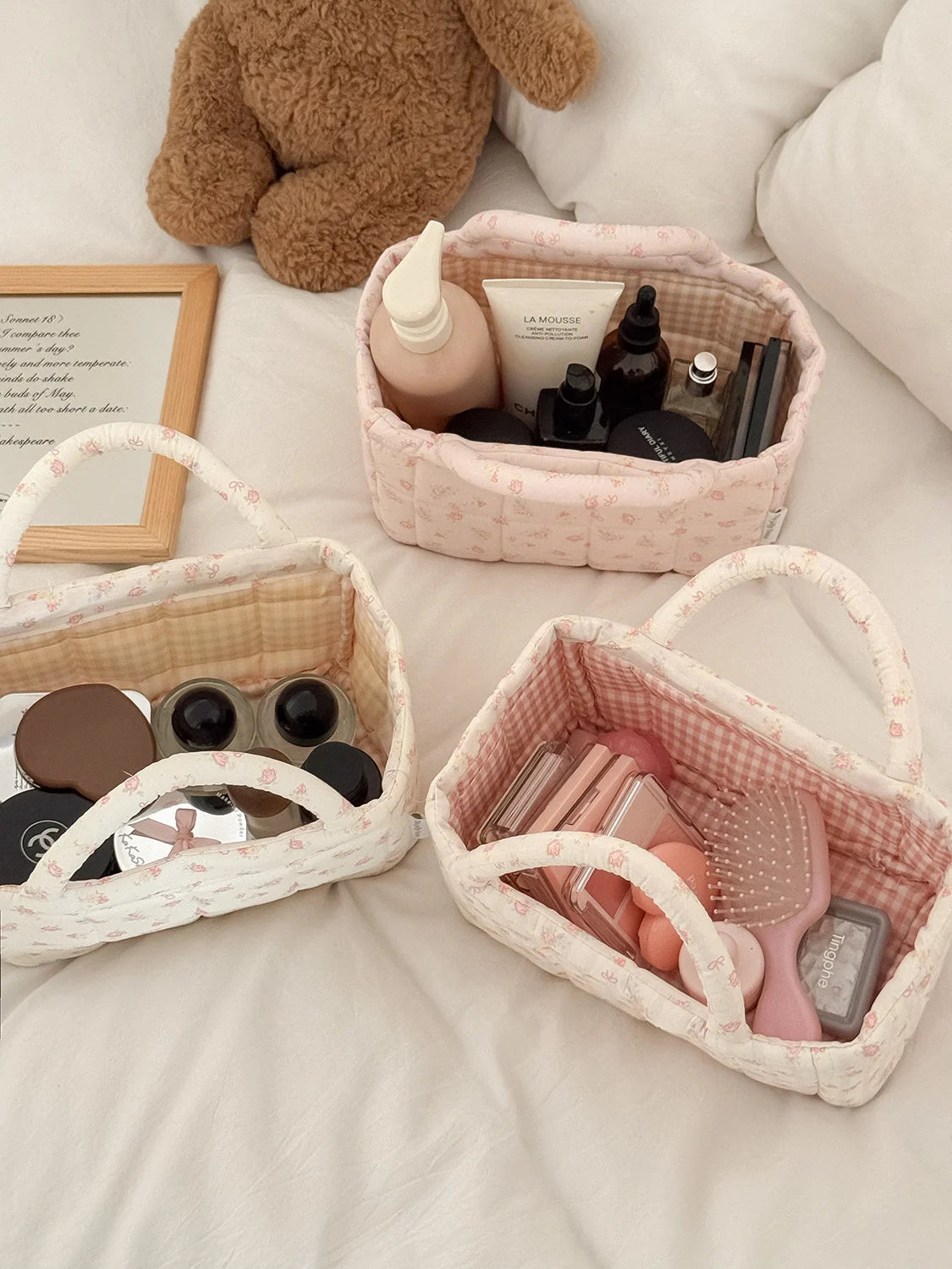 panier rangement matelassé floral rose blanc doux cosmétiques maquillage portable vintage