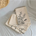 décoration murale tissu vintage rectangle motifs floraux tulipes nappe serviettes décoratives minimaliste