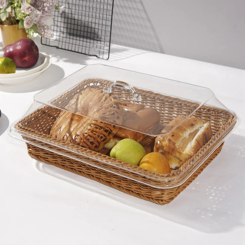panier marron clair tressé couvercle plastique transparent poignée classique respectueux environnement