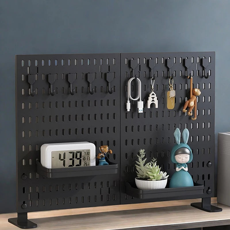 panneau rangement perforé blanc moderne fixation murale porte clés cache câbles support plante horloge