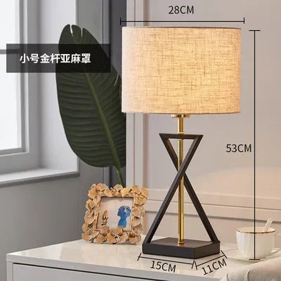 lampe sol moderne abat jour tissé structure géométrique noir doré led minimaliste