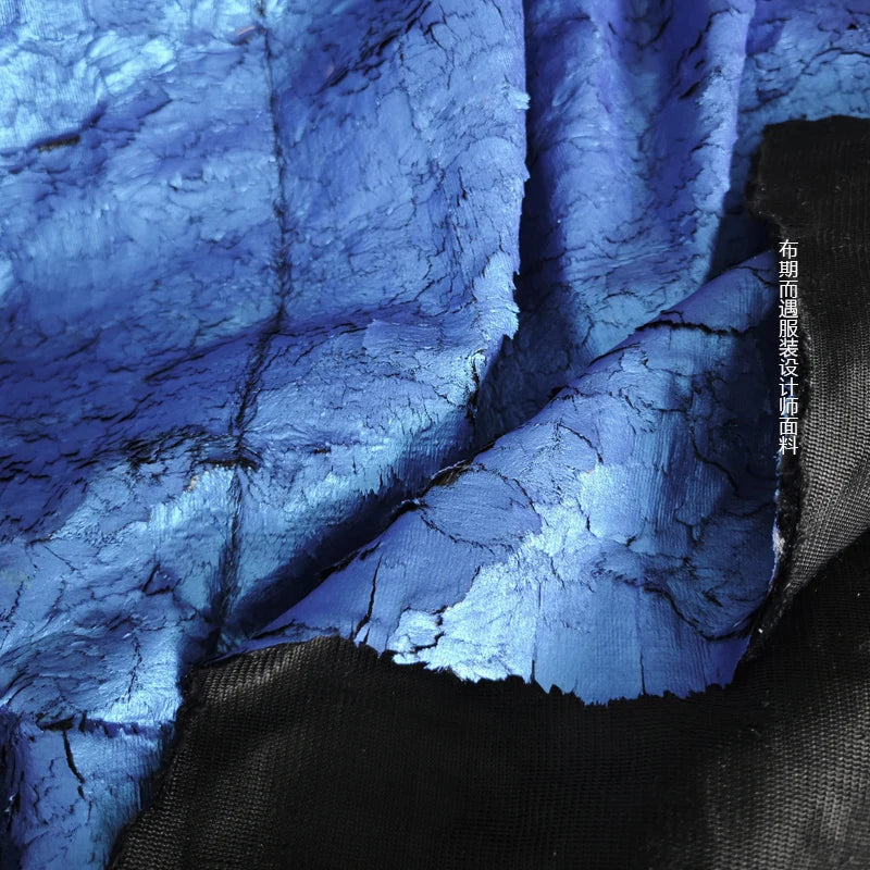 tissu polyester protection uv bleu noir texturé craquelé plissé abstrait matériaux bricolage respectueux environnement