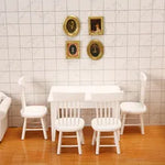 meubles miniatures maison poupée table chaises blancs portraits plantes classiques