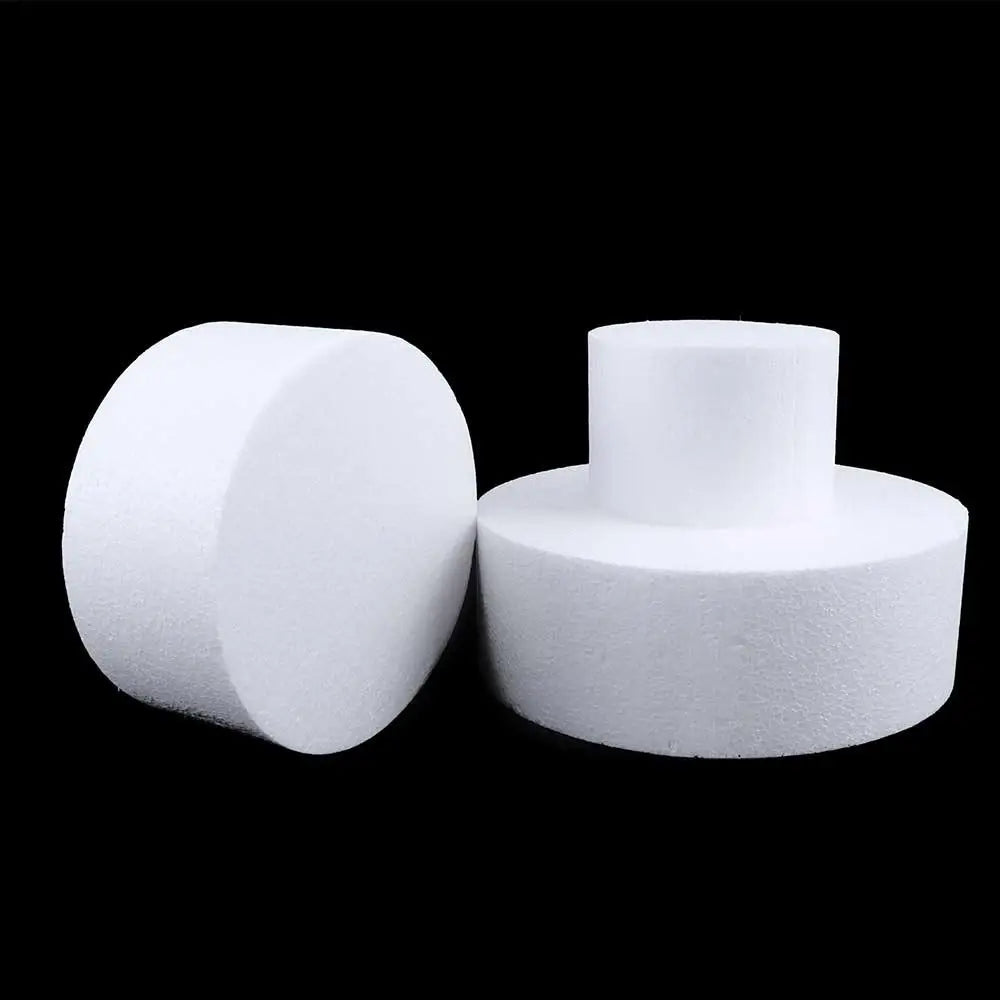 décoration mariage gâteau rond polystyrène fleurs sucre accessoires blanc neutre respectueux environnement