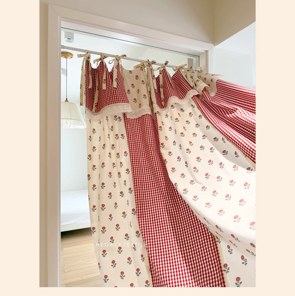 rideau fleurs rouges blancs classique rustique anneaux dentelle maison kitchen vintage