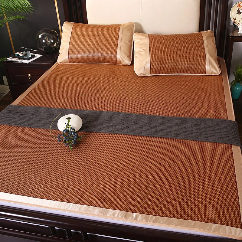 Détail du tissage en rotin du matelas