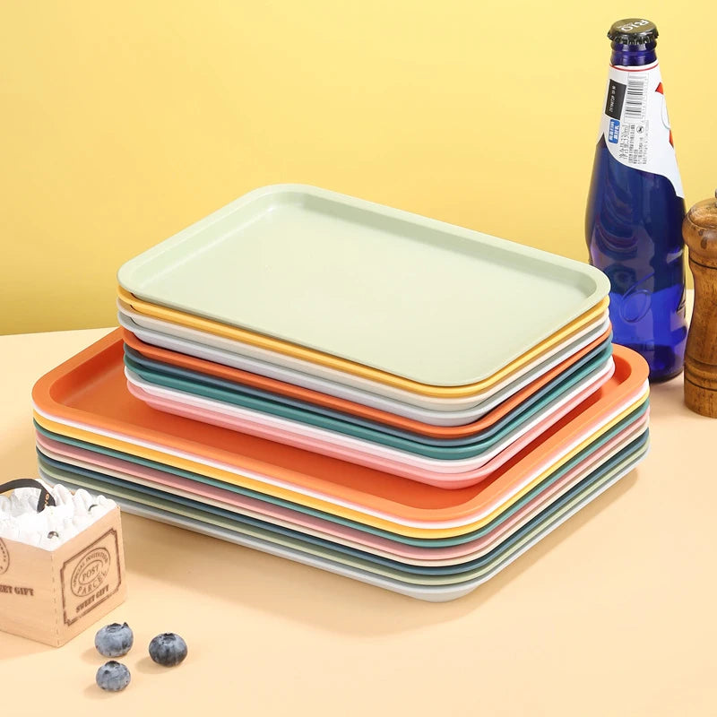 assiettes plastique blanc orange vert rose bleu modernes unies opaques cuisine dessert