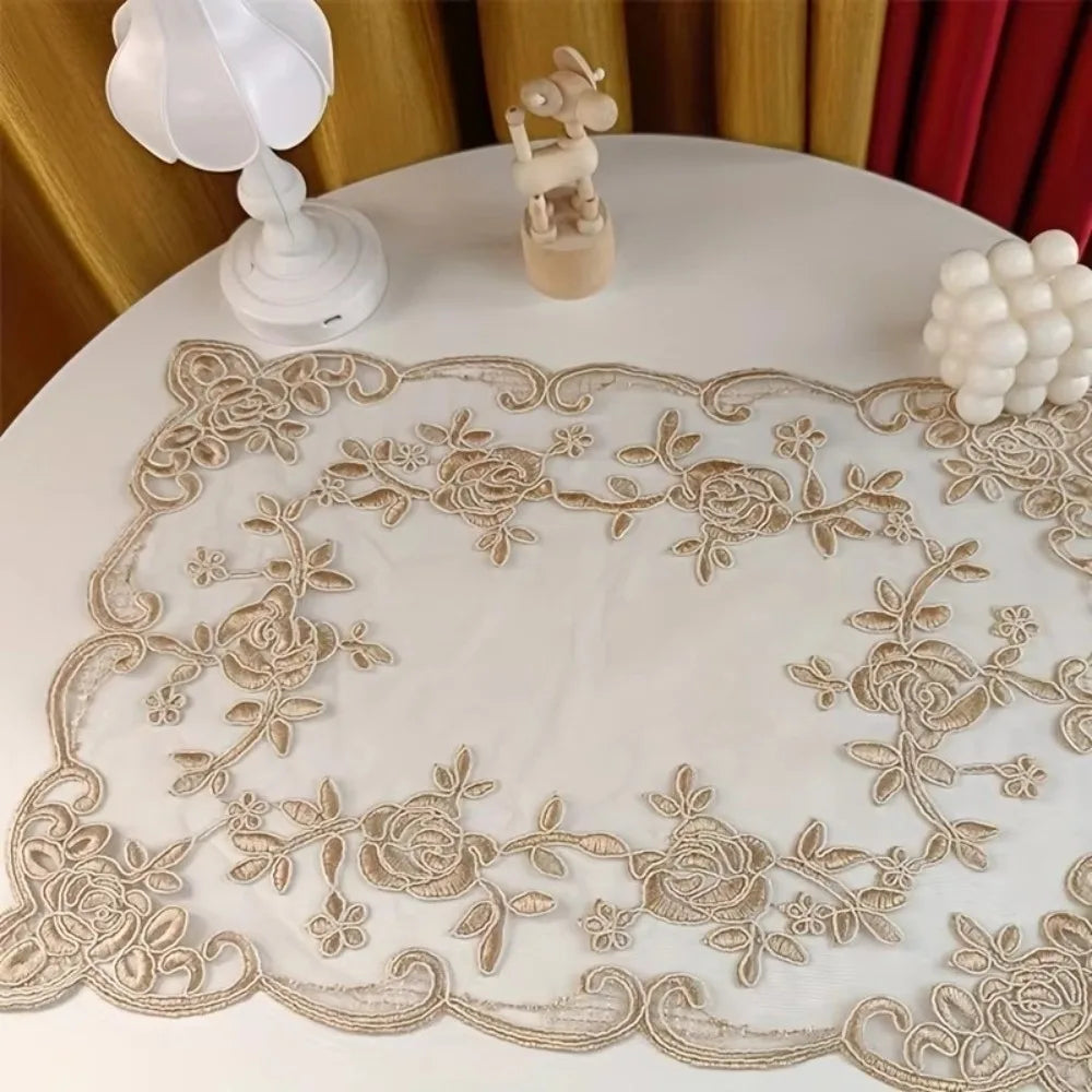 serviette table florale polyester blanc beige dentelle classique romantique rétro pâques festive
