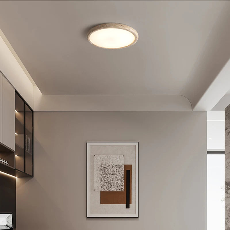 Plafonnier allumé dans une chambre moderne avec éclairage doux