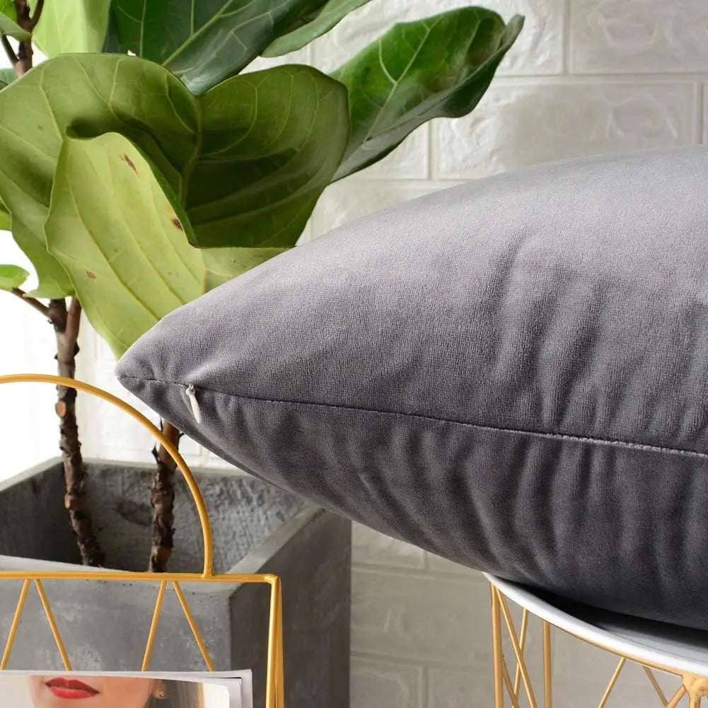 coussin velours gris moderne opacité carré lit décoration sofa chaise voiture