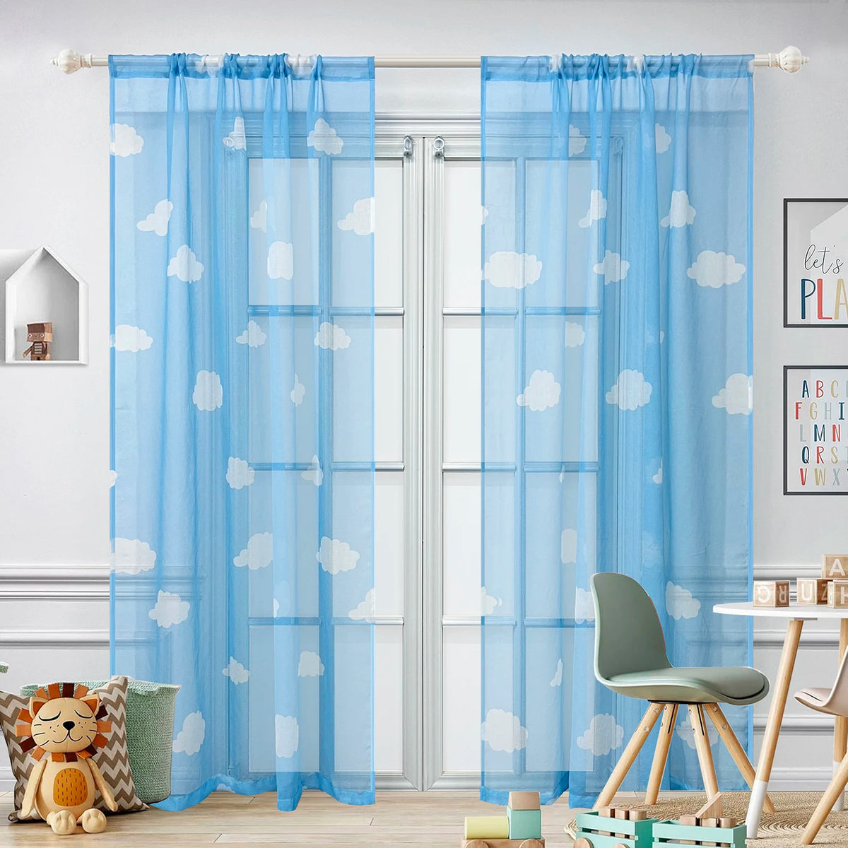 rideau tulle bleu nuages blancs semi transparent moderne chambre enfant