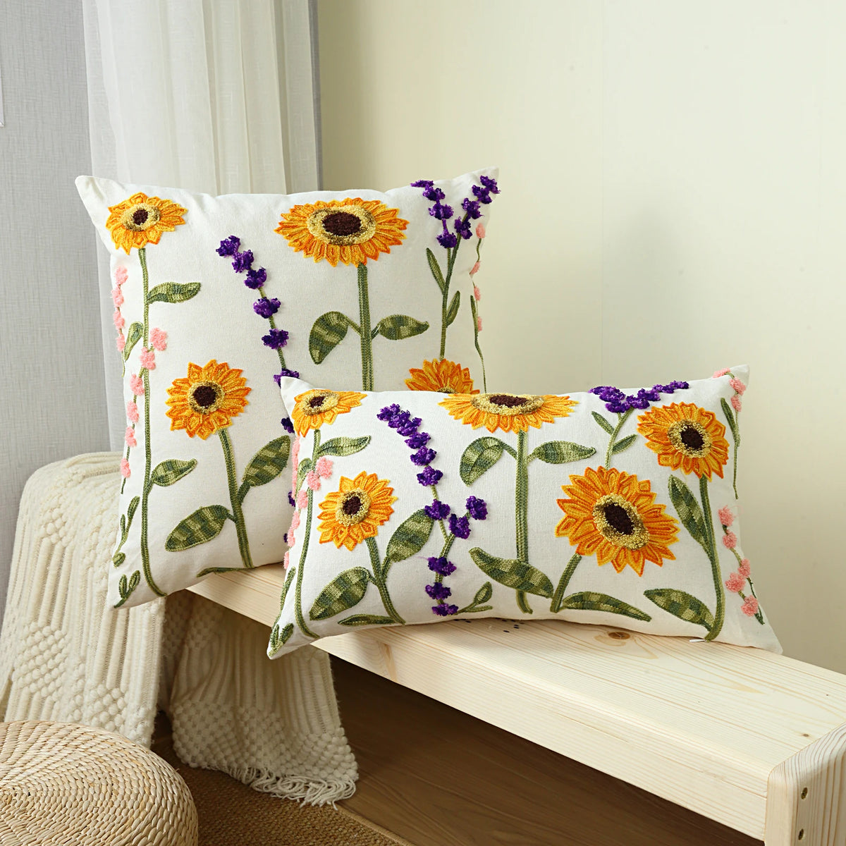 housses coussin brodées motif tournesol floral polyester blanc décoratif salon voiture