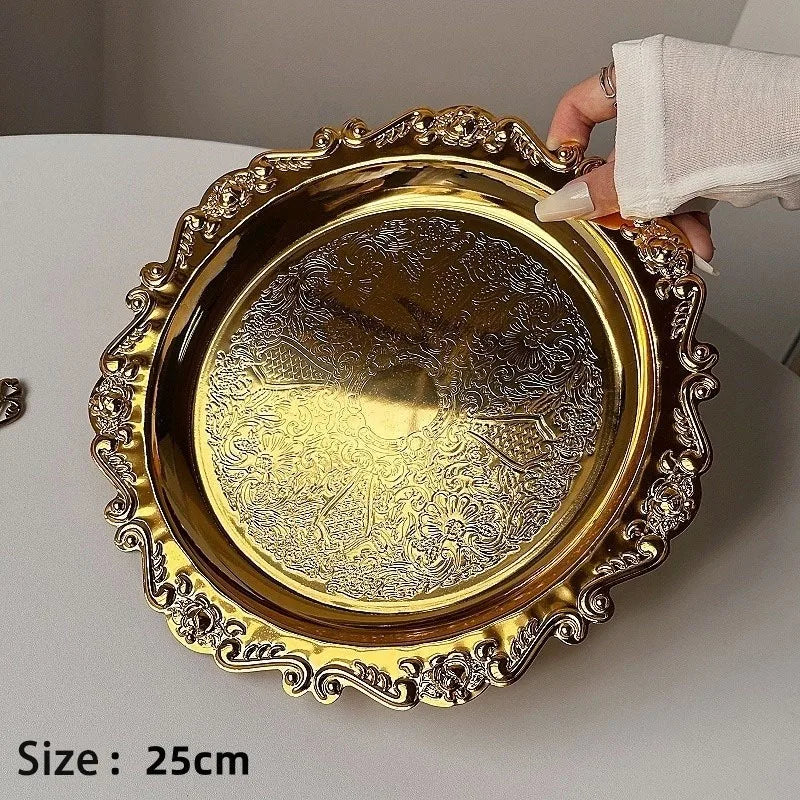 assiettes decoratives argent doré ornements floraux geometriques classiques table dessert bijoux