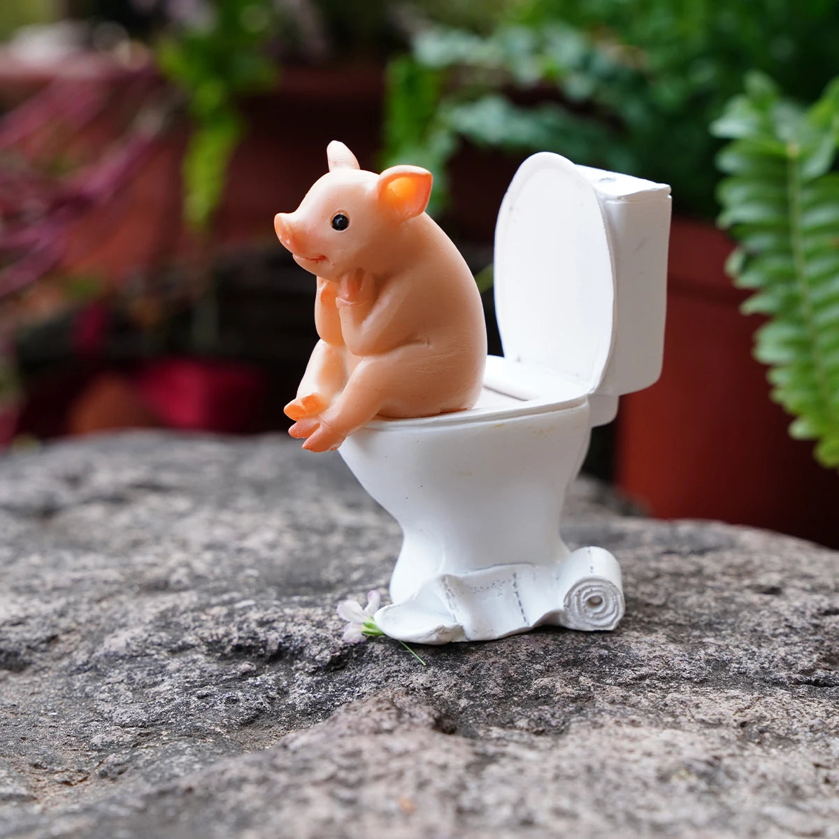 figurine porc rose toilette blanche décorative résine moderne cartoon rouleau papier toilette assis