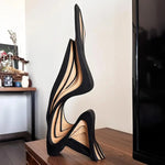 sculpture bois noir contemporaine rayures diagonales décoration intérieure minimaliste maison unique