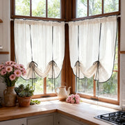 rideau semi transparent rustique tissu texturé noir blanc cassé fixations rubans cuisine salon