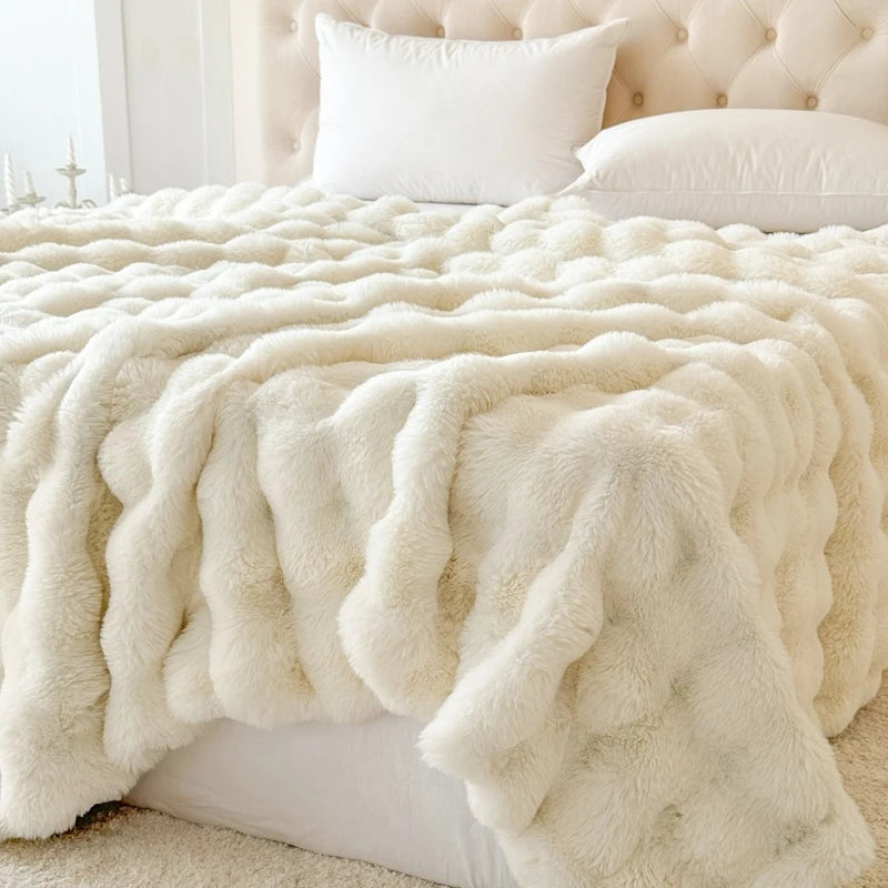 couverture matelassée légère peluche douce motif floral chambre fille décor moderne blanc rose gris