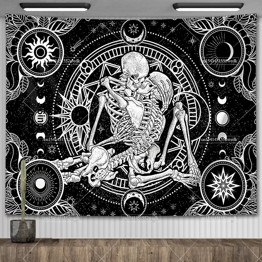 Tapisserie murale crâne gothique noir et blanc motif tarot