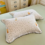 housse coussin léopard dentelle maison lit hospitalière polyester respectueux environnement classique romantique