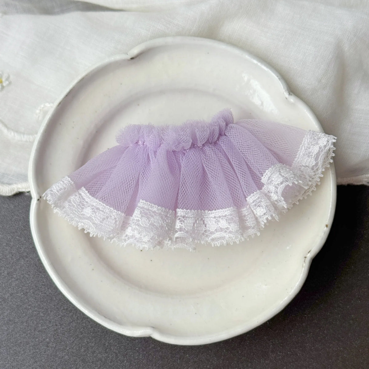 jupe tulle poupée rose blanche jaune verte douce moderne accessoire fille dentelle opaque