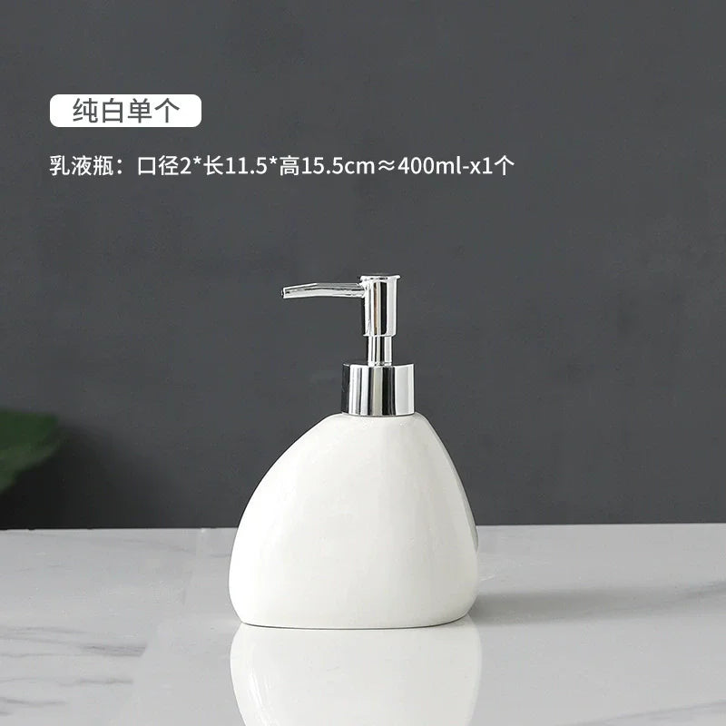 accessoires salle bain ensemble moderne or argent blanc céramique tasse brosse dentifrice savon crème
