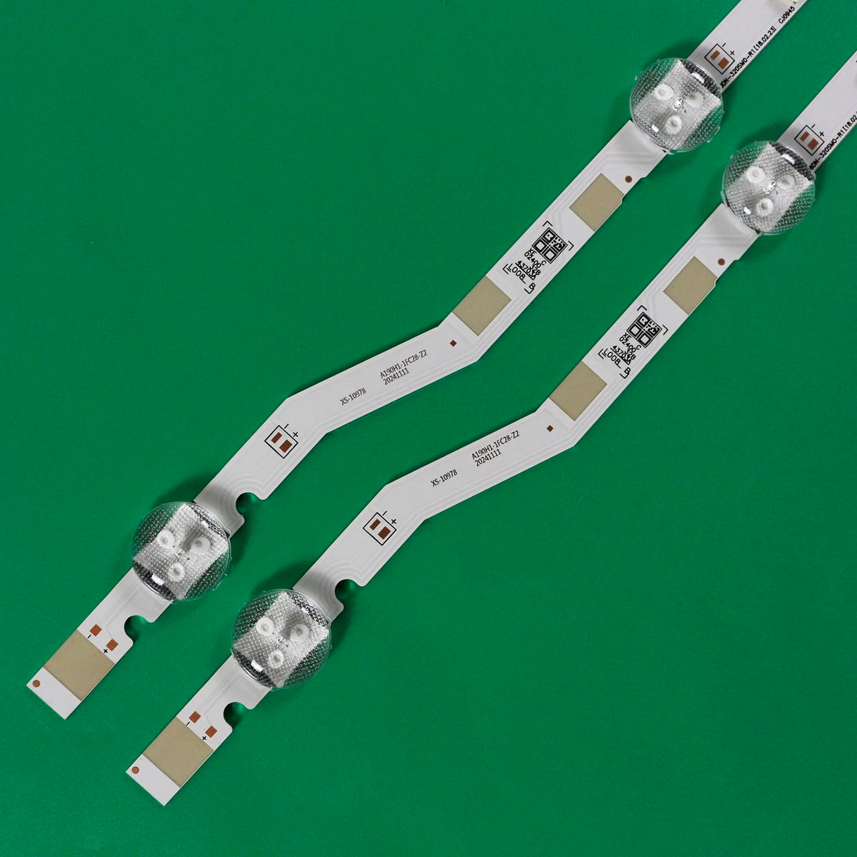 ruban led blanc moderne connecteurs led fixations opaques lisse éclairage decoration intérieure