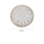 assiettes rondes mosaïque moderne blanc gris verte décoration table haut gamme motifs géométriques