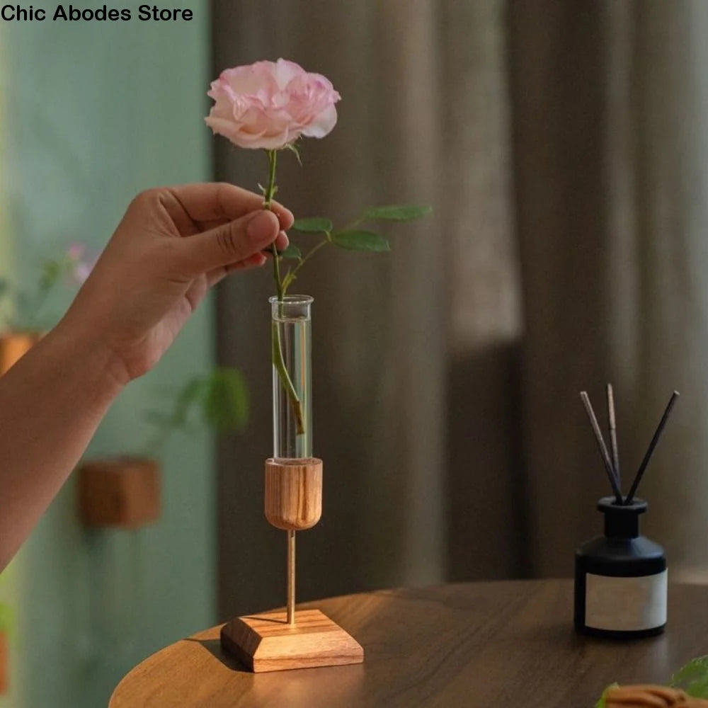vase minimaliste verre bois rose blanche scandinave décoration intérieure modernes chambre