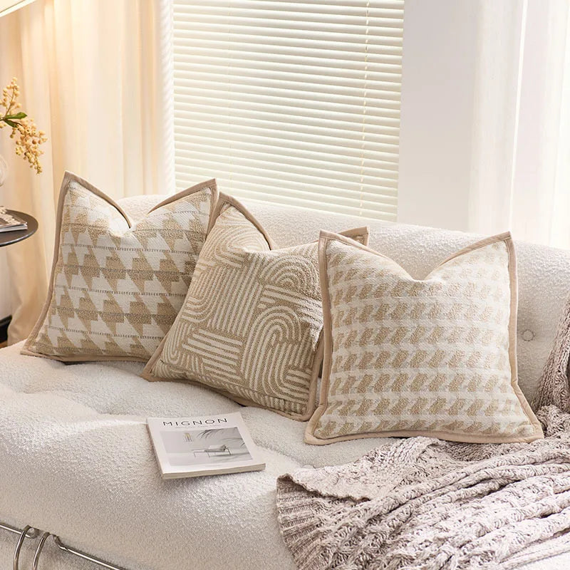 housse coussin carré polyester géométrique moderne beige clair foncé suspension Jacquard décoration maison commerciale