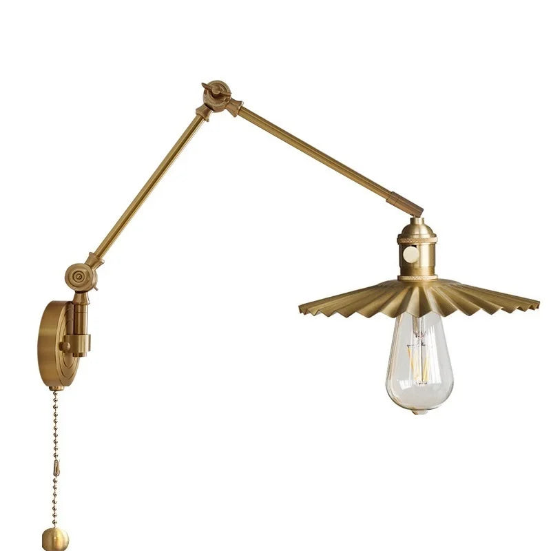 lampe murale industrielle dorée lisse fixée mur interrupteur câble électrique moderne cuisine chambre