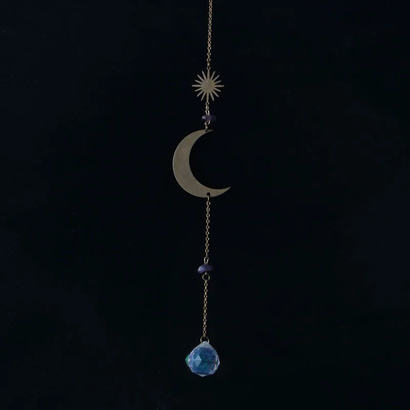 bijou pendentif cristal or bleu violet vert formes géométriques motifs oculaires translucides boho chic