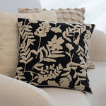 housse coussin carré brodé motif feuilles vertes tissu velours nordique décoration maison sofa living