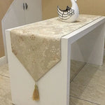 nappe table fleur motif polyester carnaval beige marron argenté gris damier brodé ornement pompon
