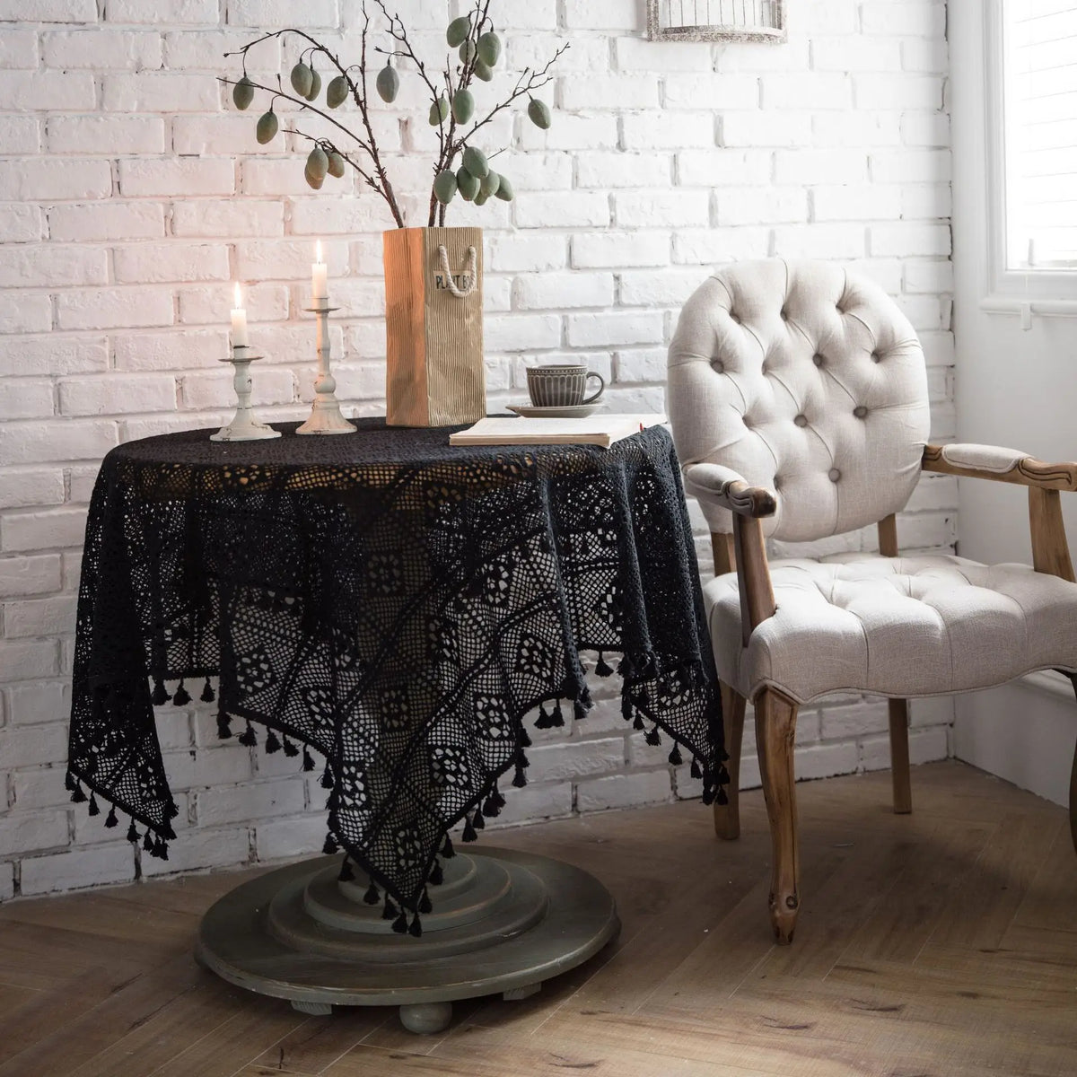 Napperon crochet noir motif floral