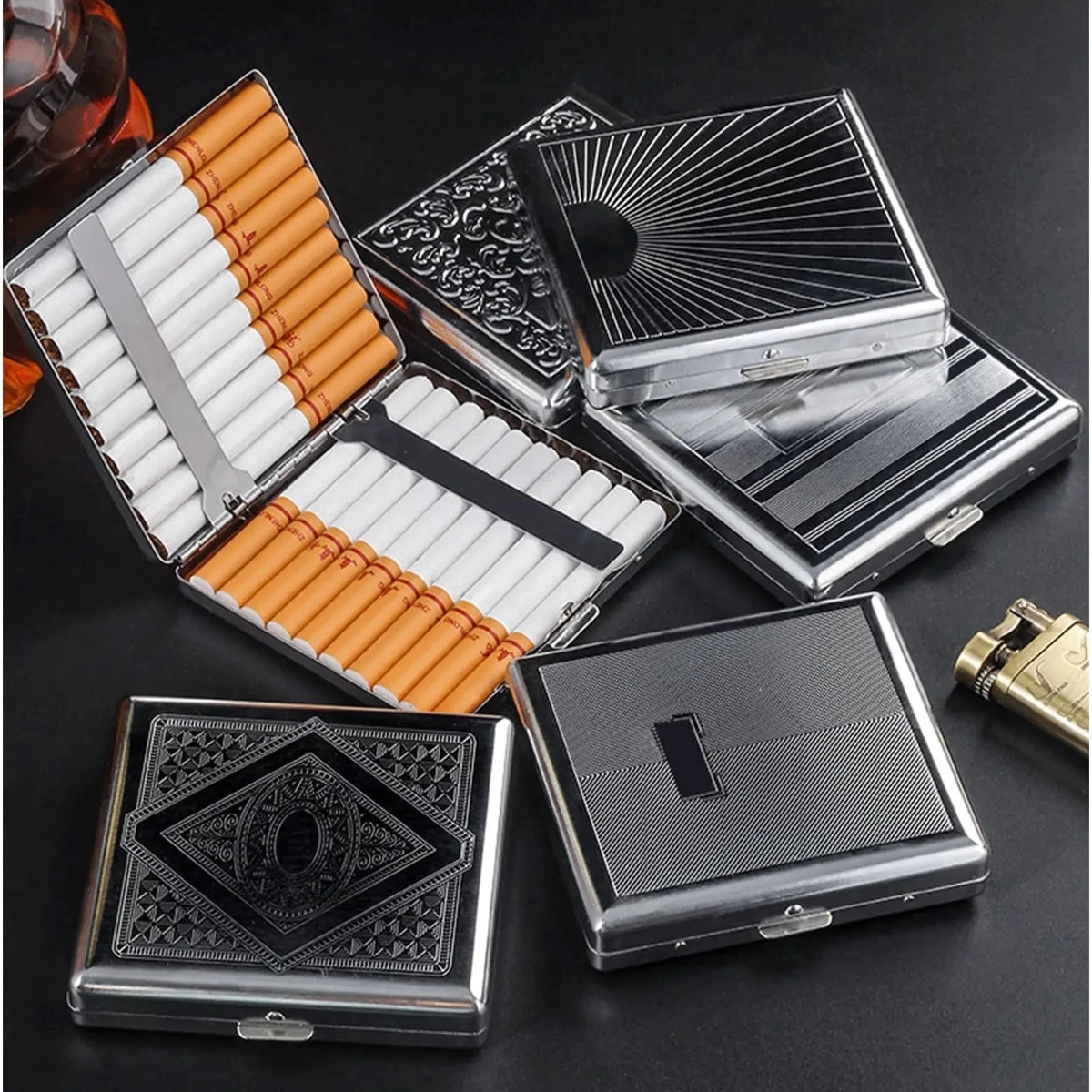 boîtes cigarettes argentées émaillées motifs floraux géométriques pliables contenant cigarettes classiques