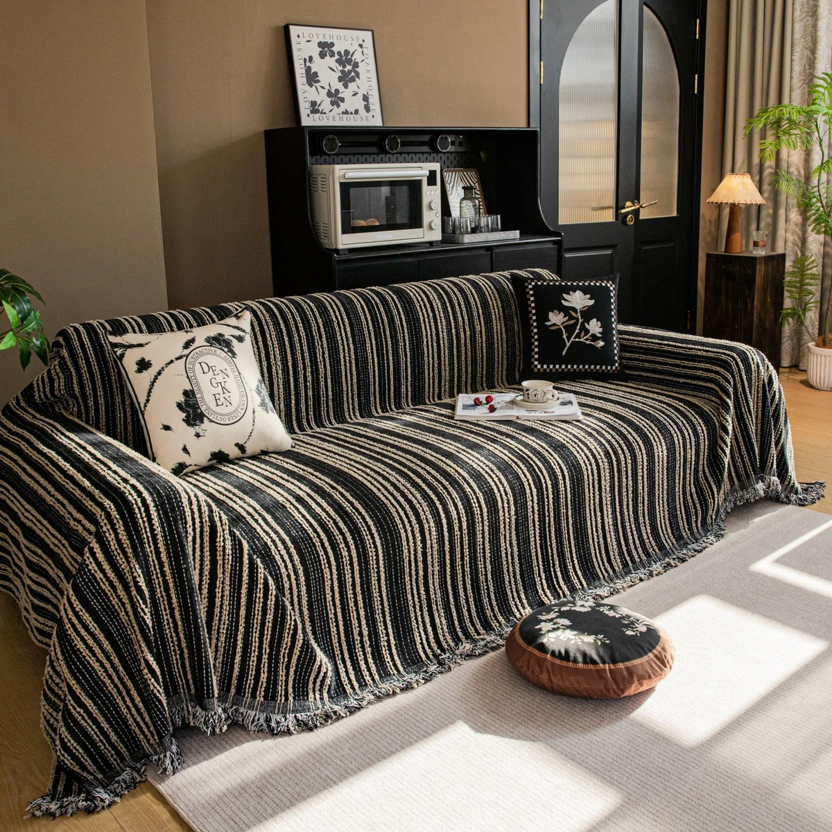housses canapé moderne rayées tissu épais franges noir beige
