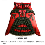 ensemble literie drap housse couette taies oreillers rouge noir gris clair motifs volants rubans