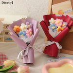 bouquet fleurs artificielles tricotées coton violet rose bleu modernes décoration intérieure anniversaire mariage valentin