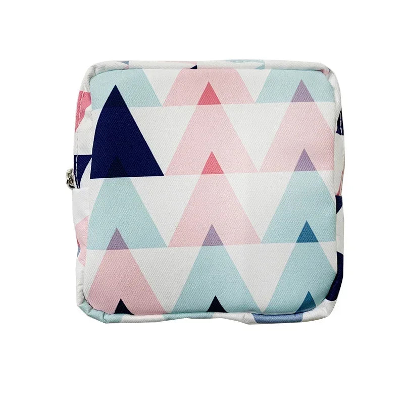 pochettes cosmétiques voyage blanches modernes cactus triangles licornes coeurs opaques