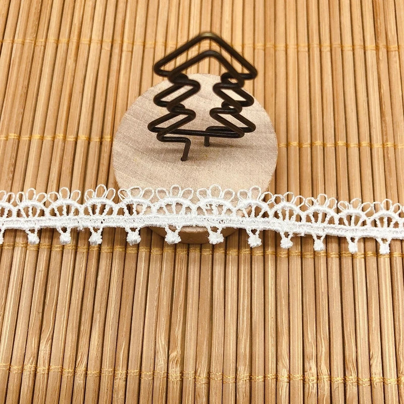 ruban dentelle fine franges blanc noir classique 100 polyester 1.2cm large écologique