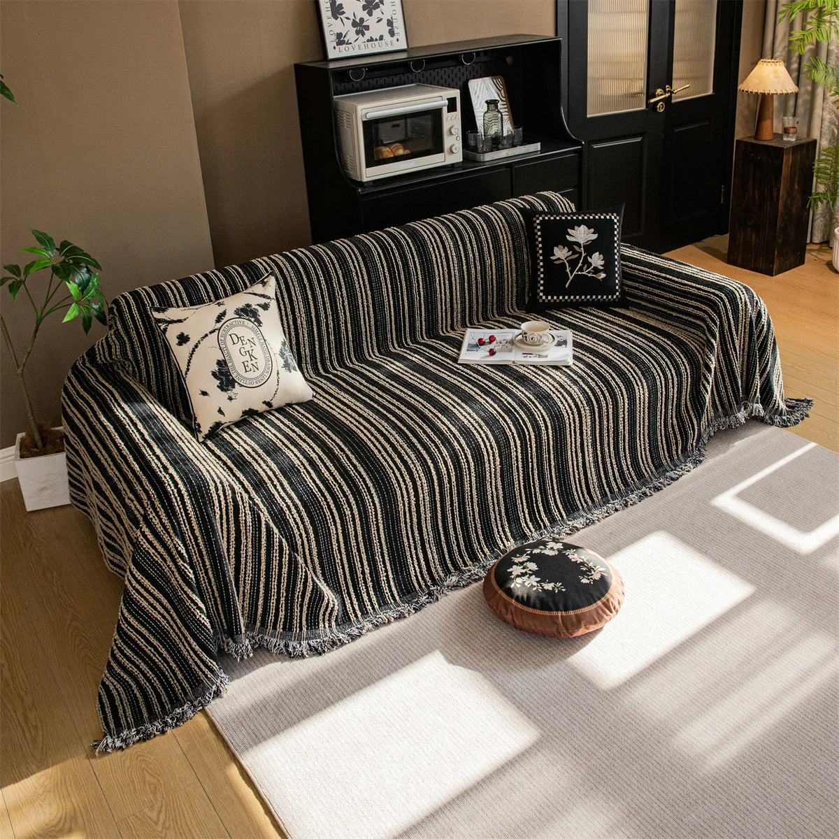 housses canapé moderne rayées tissu épais franges noir beige