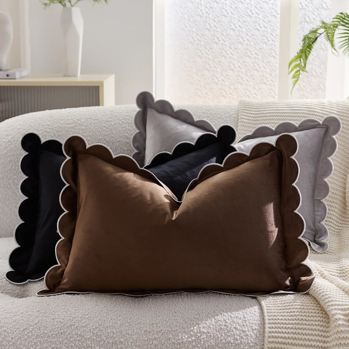 housse coussin moderne motif bordure dentelée orange marron gris rose beige blanc polyester coton